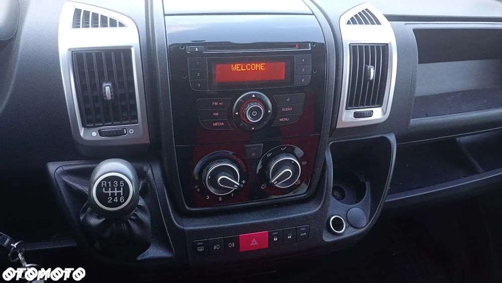 F.VAT Fiat Ducato III DESKA ROZDZIELCZA CZARNA WYKŁADZINA KABINY STOPIEŃ WNĘTRZE KABINY WNĘKA PLASTIKI CZARNE EURO5  Peugeot Boxer III  Citroen Jumper - 1