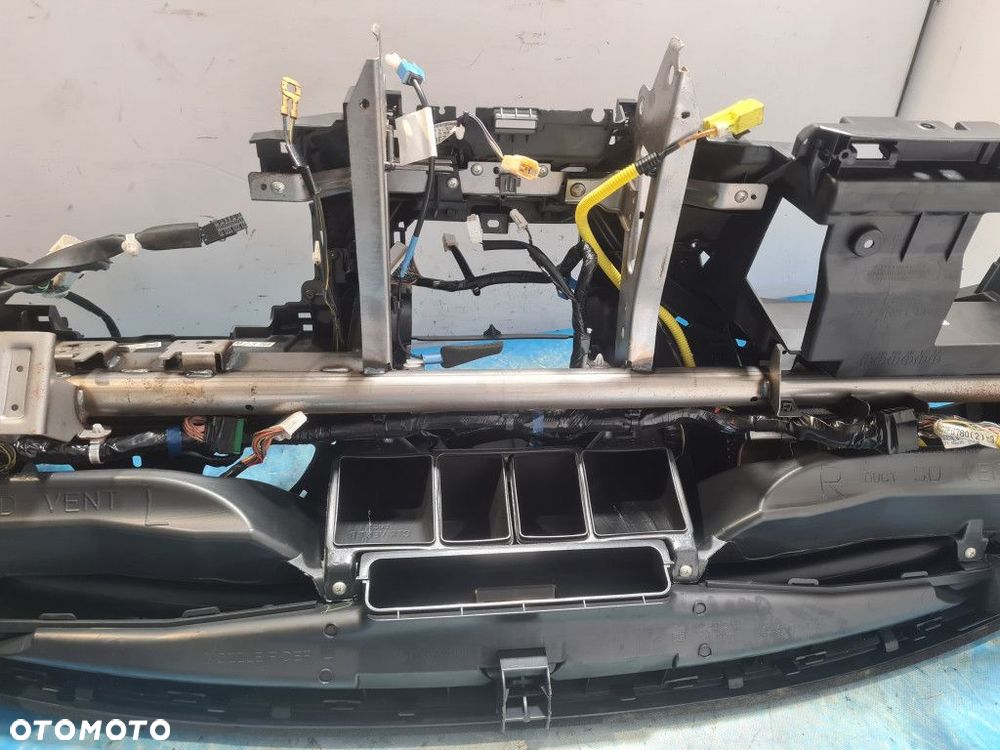 DESKA ROZDZIELCZA KOKPIT SUBARU III GH IMPREZA - 10