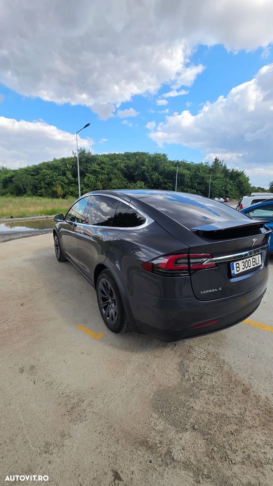 TESLA Model X 2018 — imagine 25