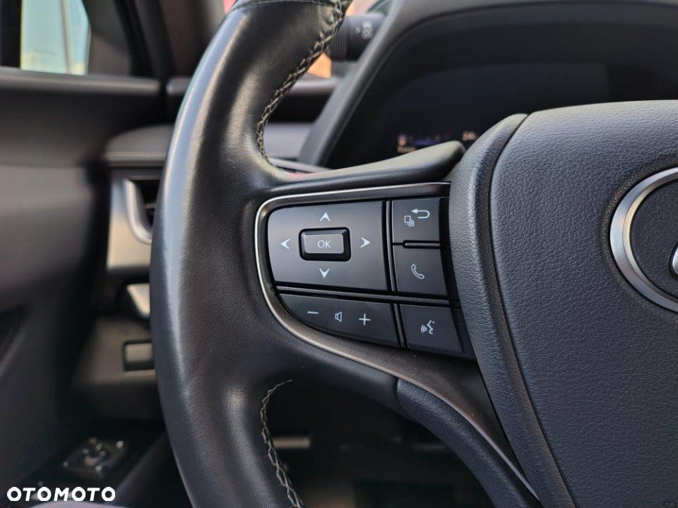 Lexus UX - 24