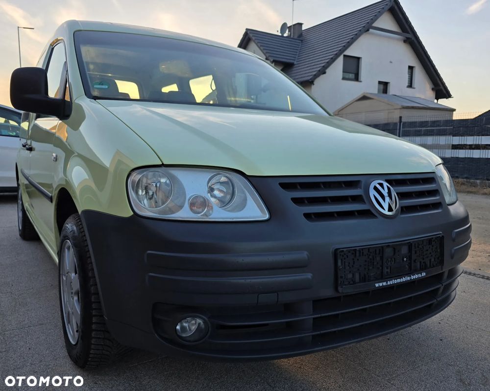 Volkswagen Caddy 1.6 Life Colour Concept - 4