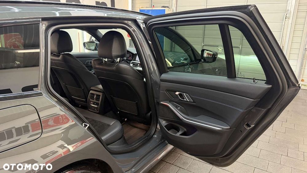 BMW Seria 3 - 40