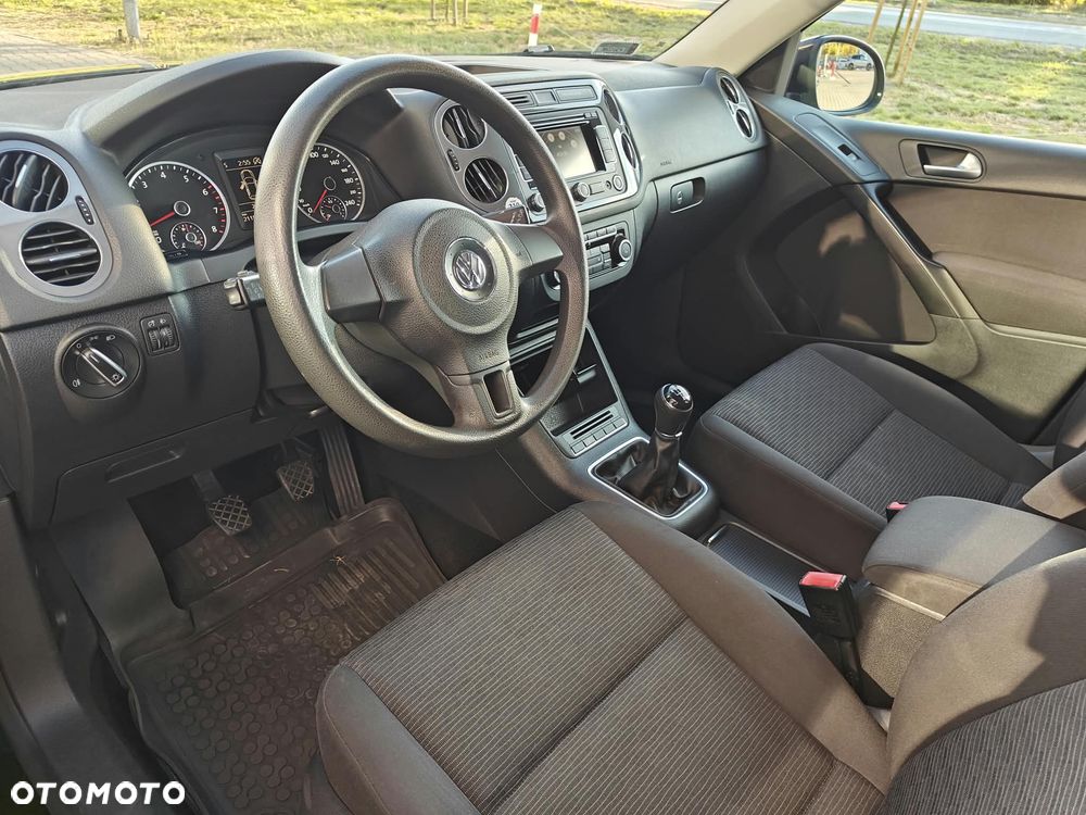 Volkswagen Tiguan - 9