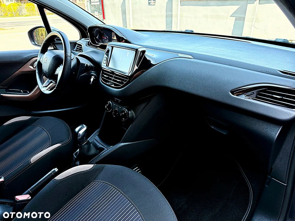 Peugeot 208 e-HDi 92 Stop&Start Style - 22