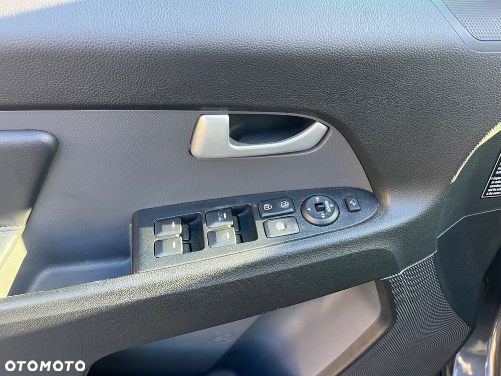 Kia Sportage 2.0 CRDI XL - 18