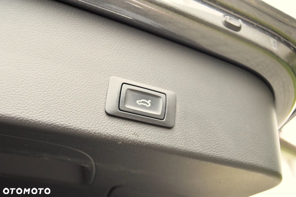 Audi A6 Avant 3.0 TDI quattro S tronic - 16