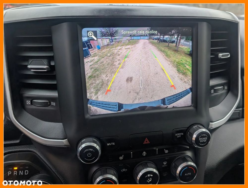 RAM 1500 Crew Cab Shortbed Bighorn - 23