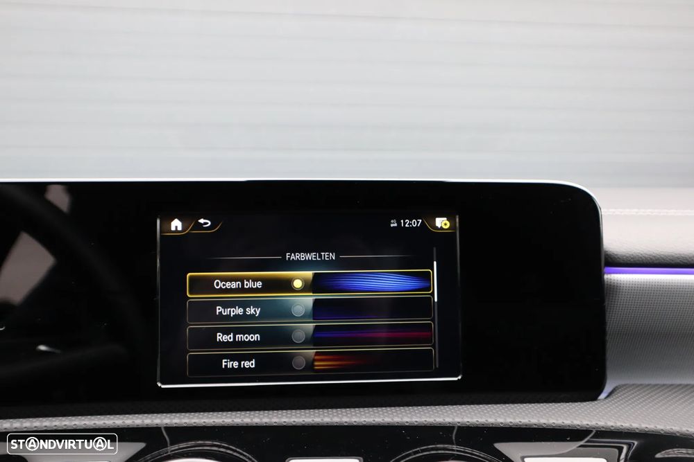 Mercedes-Benz A 250 e 8G-DCT AMG Line - 18