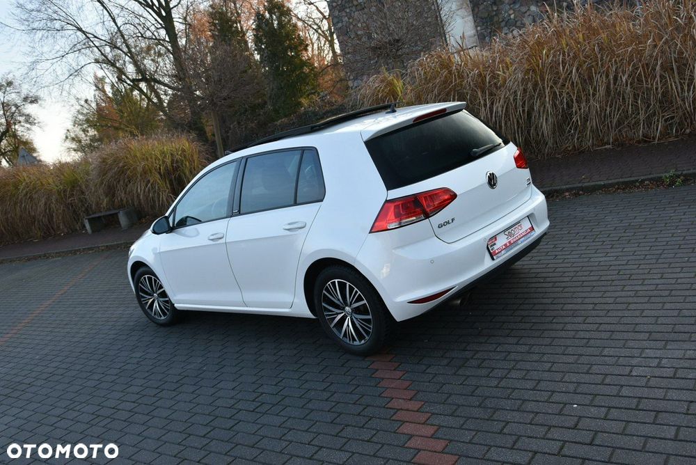 Volkswagen Golf 1.4 TSI BlueMotion Technology Allstar - 25