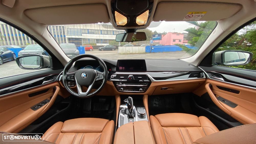 BMW 530 e iPerformance Line Luxury - 27