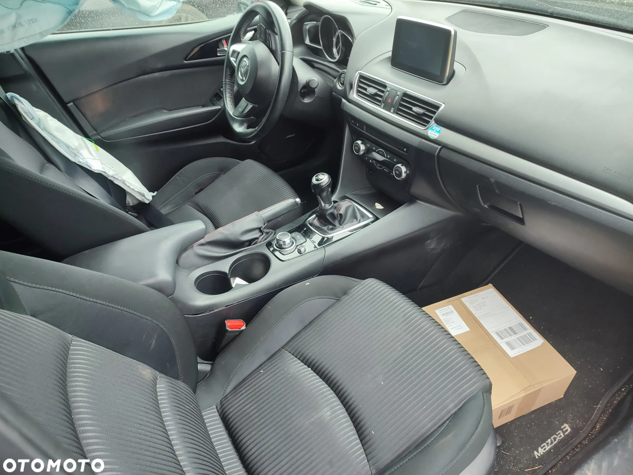 Mazda 3 SKYACTIV-G 120 Signature+ - 6