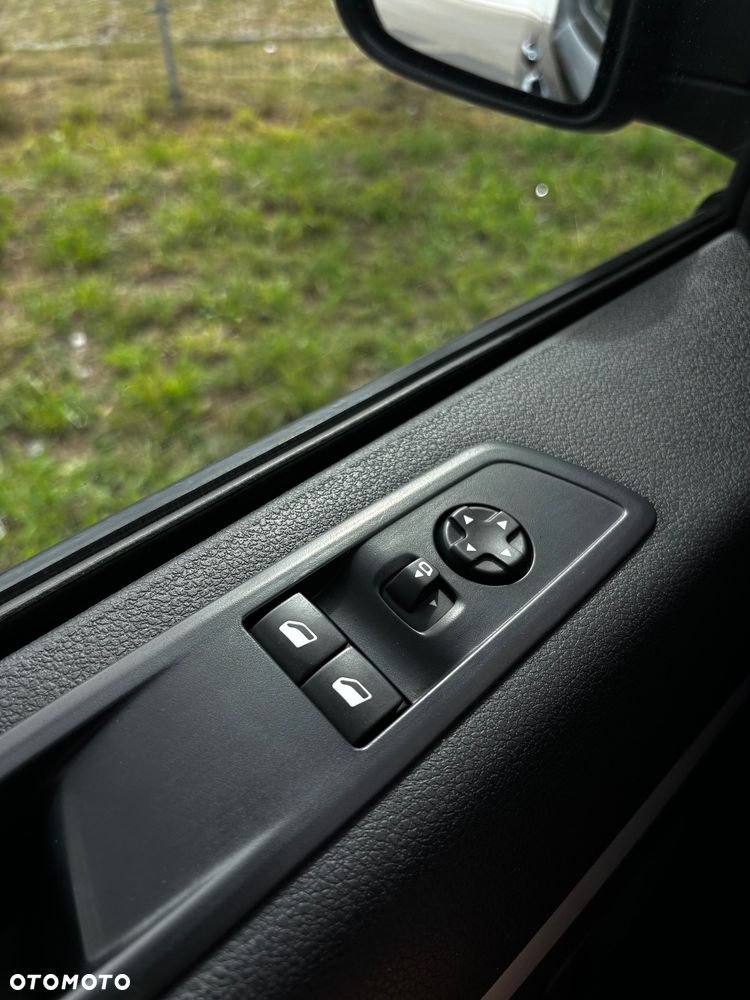 Peugeot Traveller L3 2.0 EAT8 Allure - 32