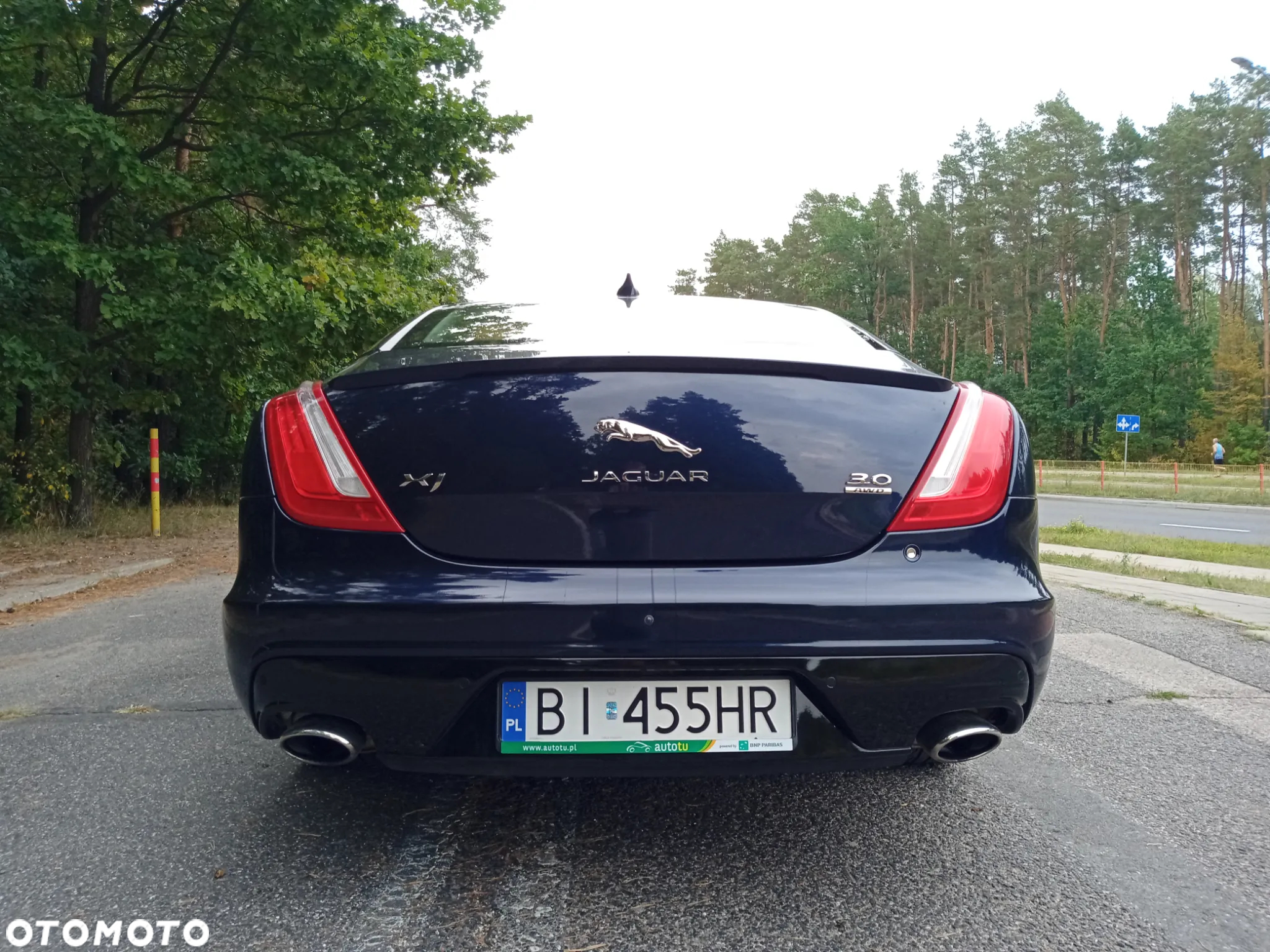 Jaguar XJ 3.0 T AWD R-Sport - 10