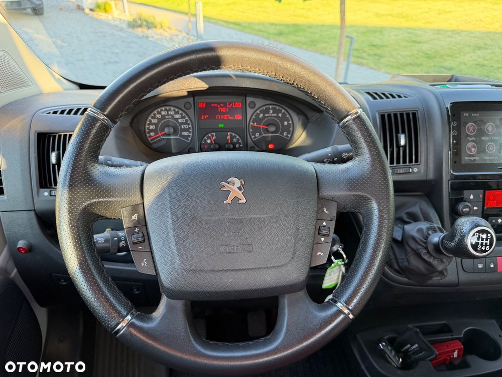 Peugeot Boxer / 140 KM / zabudowa aluminowa / ładowność 1430 kg / hak 3000 kg / sprowadzony z Niemiec - 25