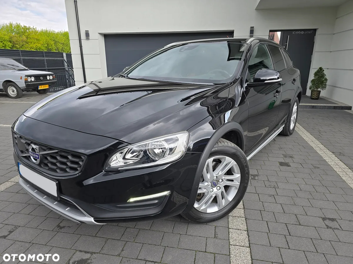 Volvo V60 Cross Country D3 Geartronic Momentum - 2