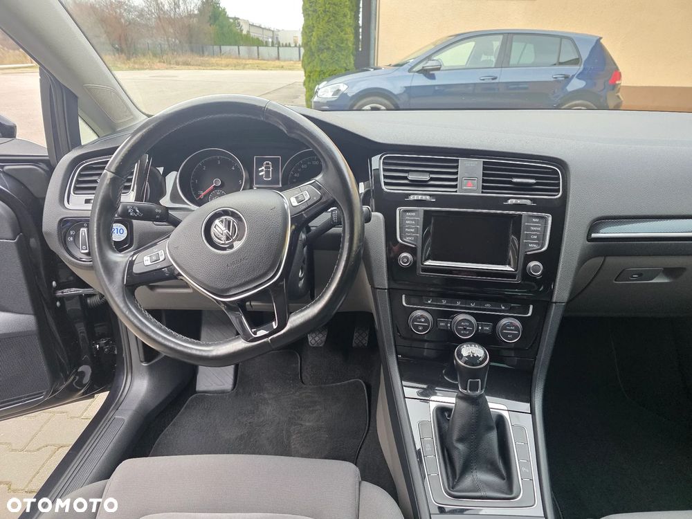 Volkswagen Golf 2.0 BlueTDI Highline - 13