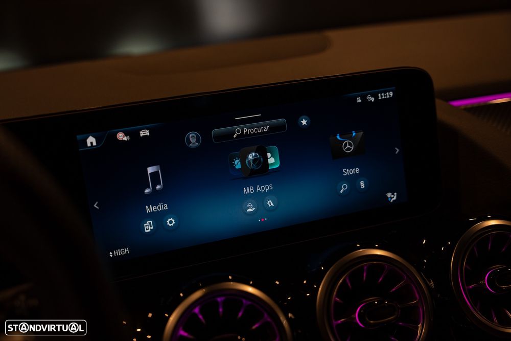 Mercedes-Benz GLA 250 e AMG Line - 21