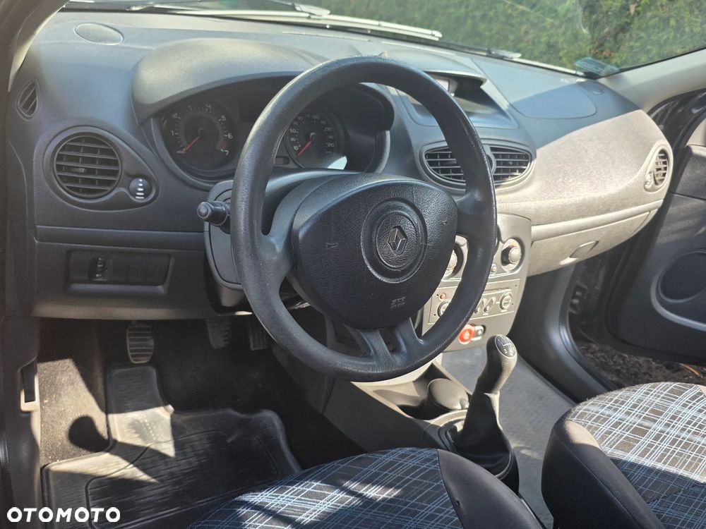 Renault Clio - 5