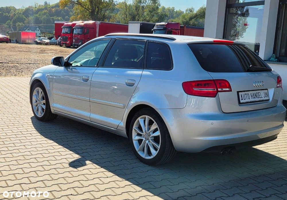Audi A3 Sportback 2010 photo 4