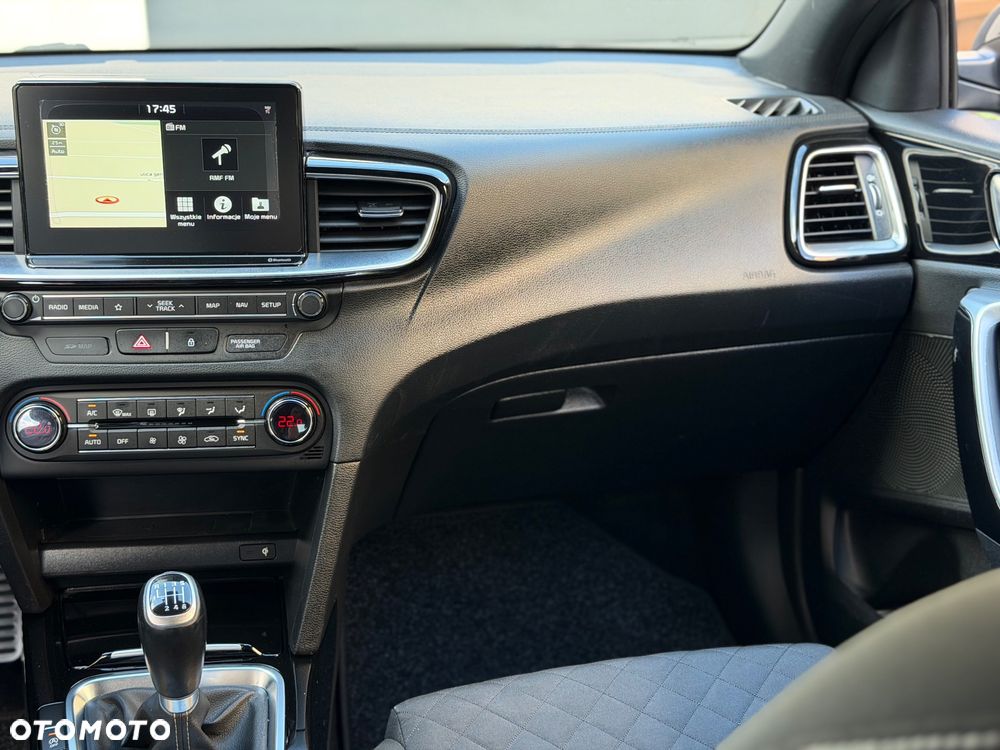 Kia Ceed 1.4 T-GDI OPF GT Line - 37