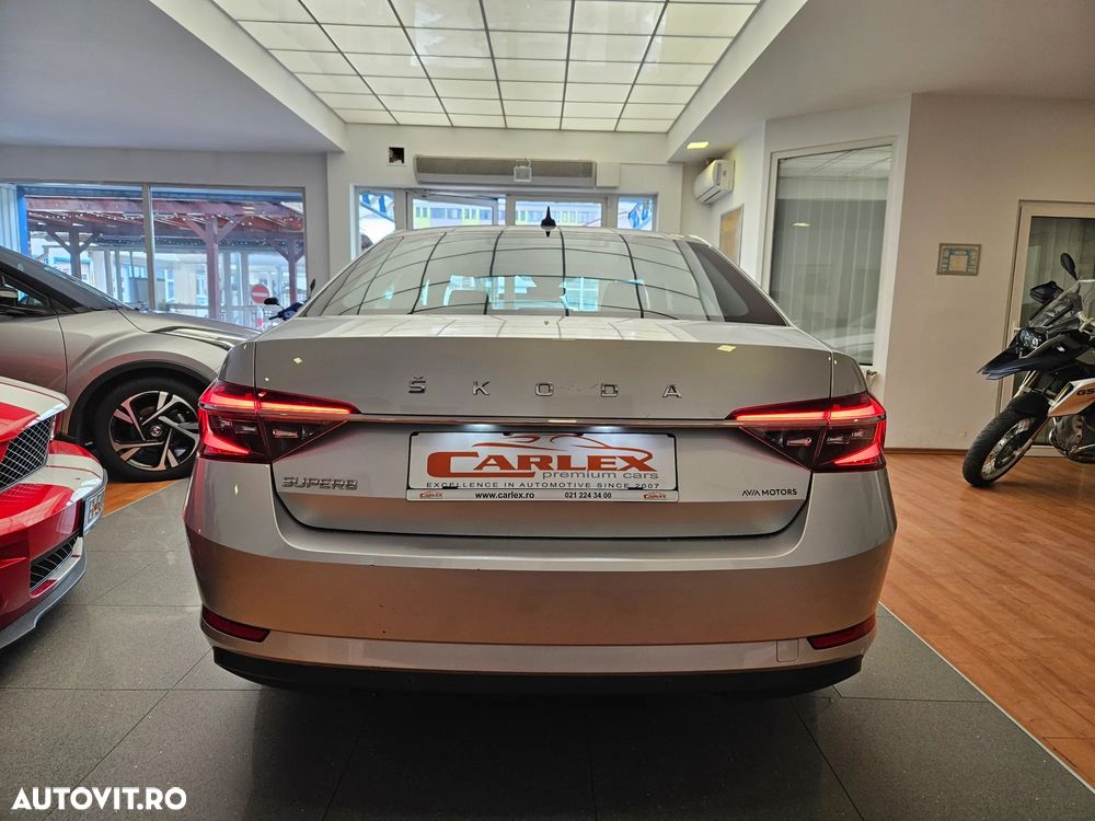 Skoda Superb 2.0 TDI DSG Ambition - 6