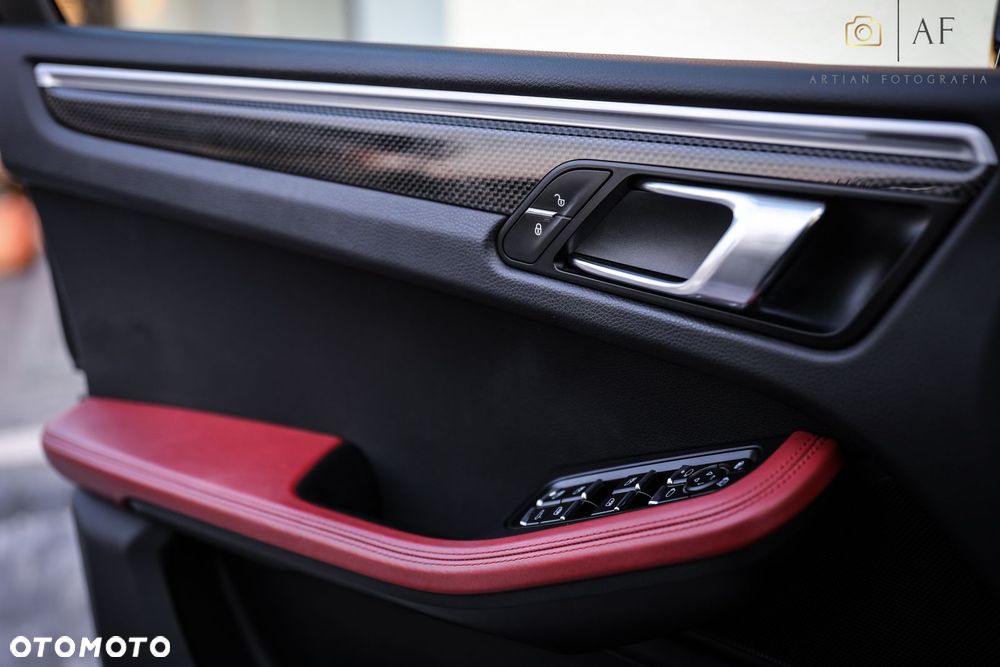 Porsche Macan - 36