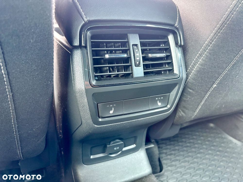 Skoda Karoq 2.0 TDI SCR Sportline - 19