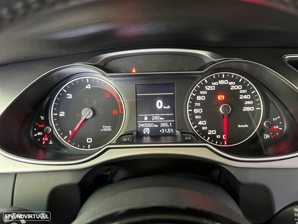 Audi A4 Avant 2.0 TDI Advance - 4