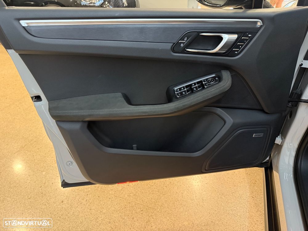 Porsche Macan GTS PDK - 11