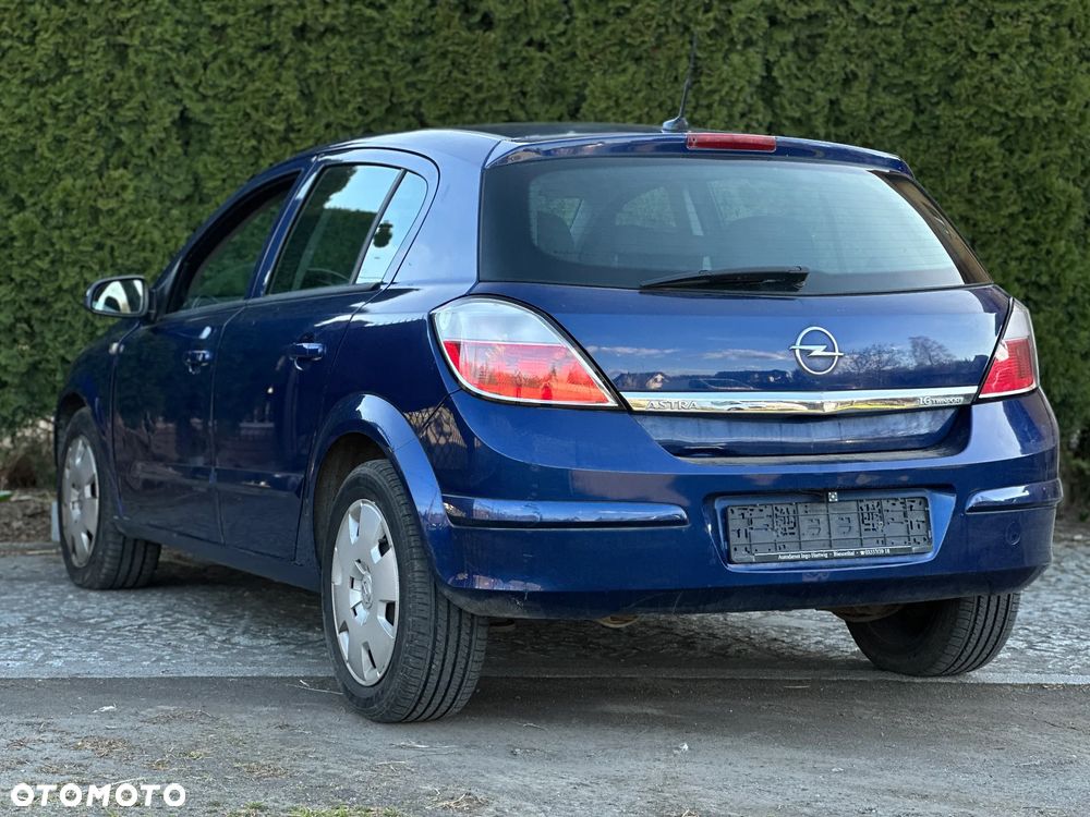 Opel Astra - 4