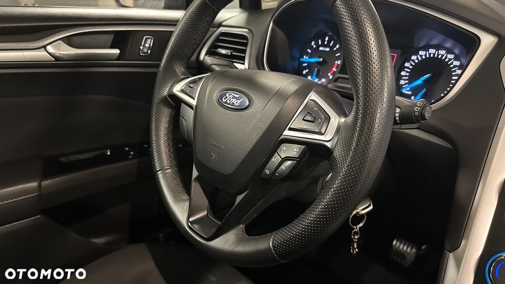 Ford Mondeo - 12