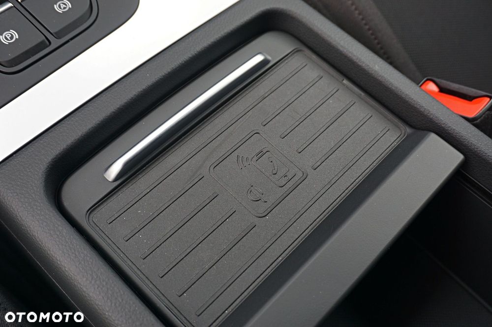 Audi Q5 Sportback - 16