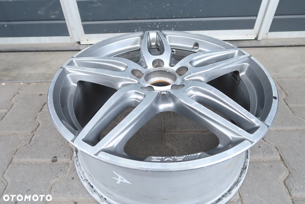 C505A Felga Mercedes A1764010700 7,5x18et52 - 2