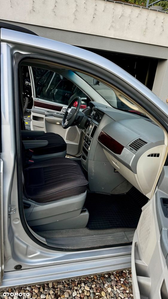 Chrysler Town & Country 4.0 Limited - 10