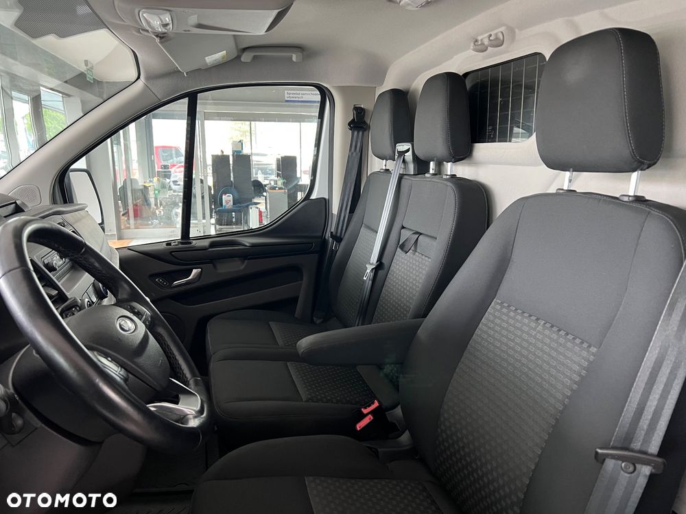 Ford Transit Custom - 23