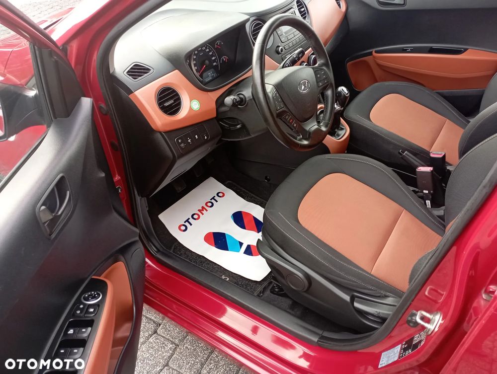 Hyundai i10 1.2 Fifa World Cup Edition - 8