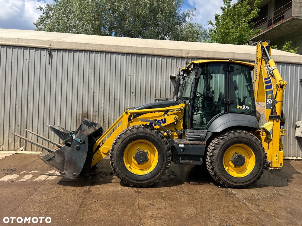 Komatsu WB97-S5 - 3