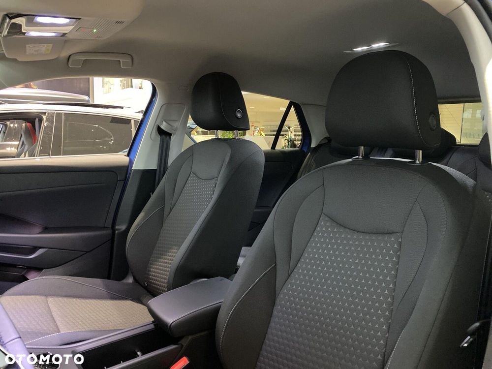 Volkswagen T-Roc - 11