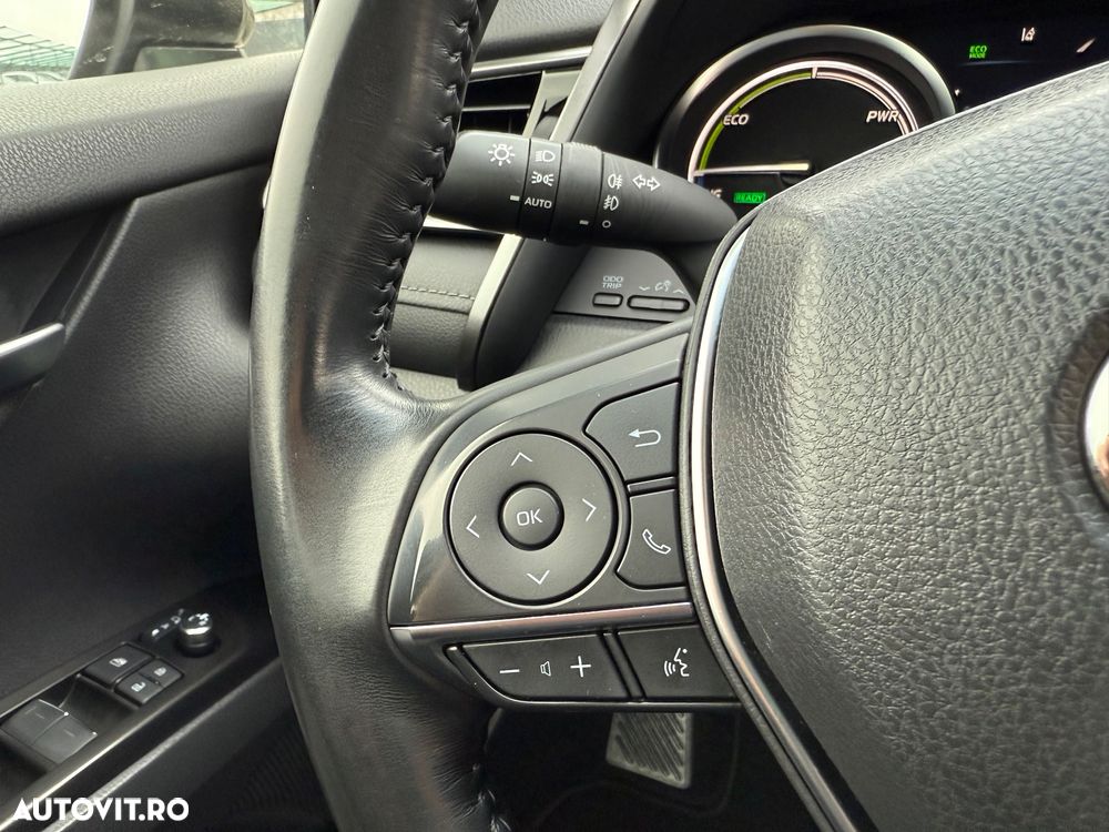 Toyota Camry Business Edition - 24