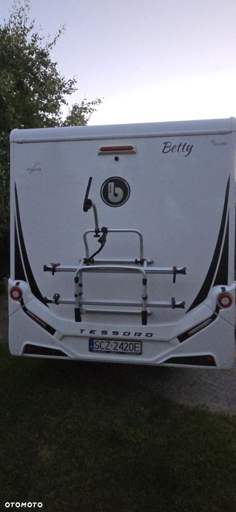 Ford Benimar Tessoro 442 - 5