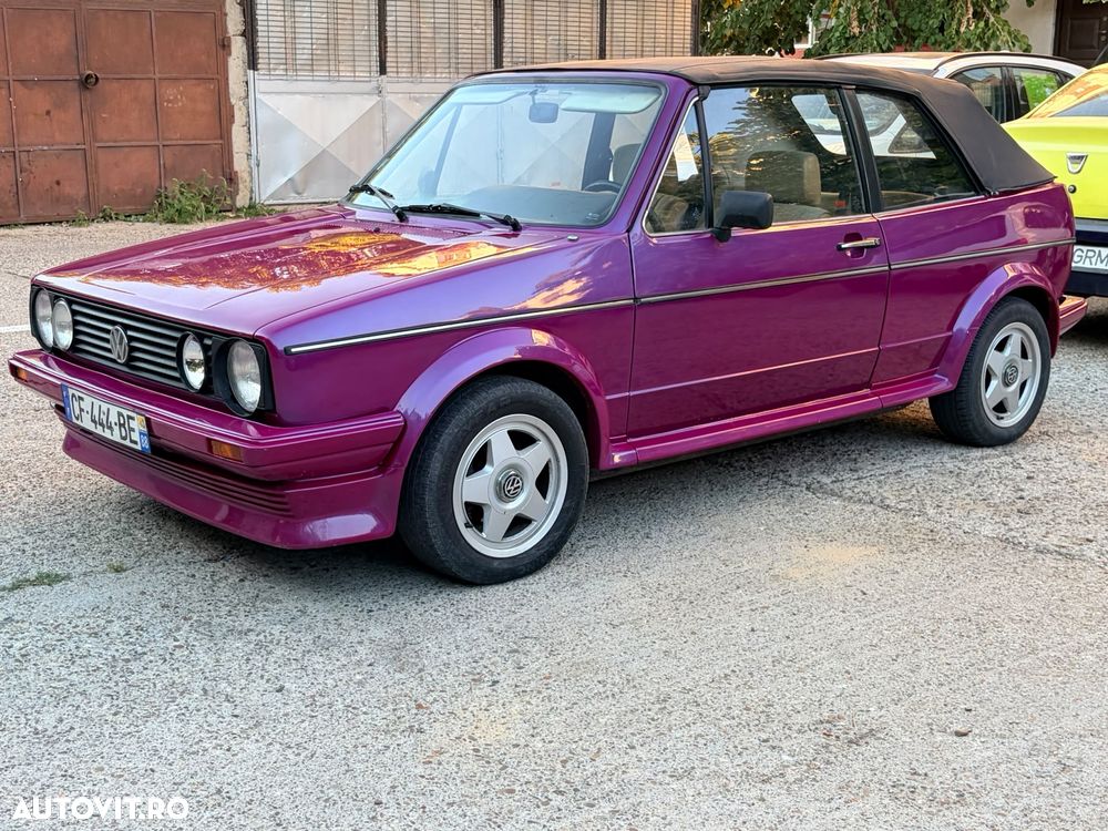 Volkswagen Golf - 1