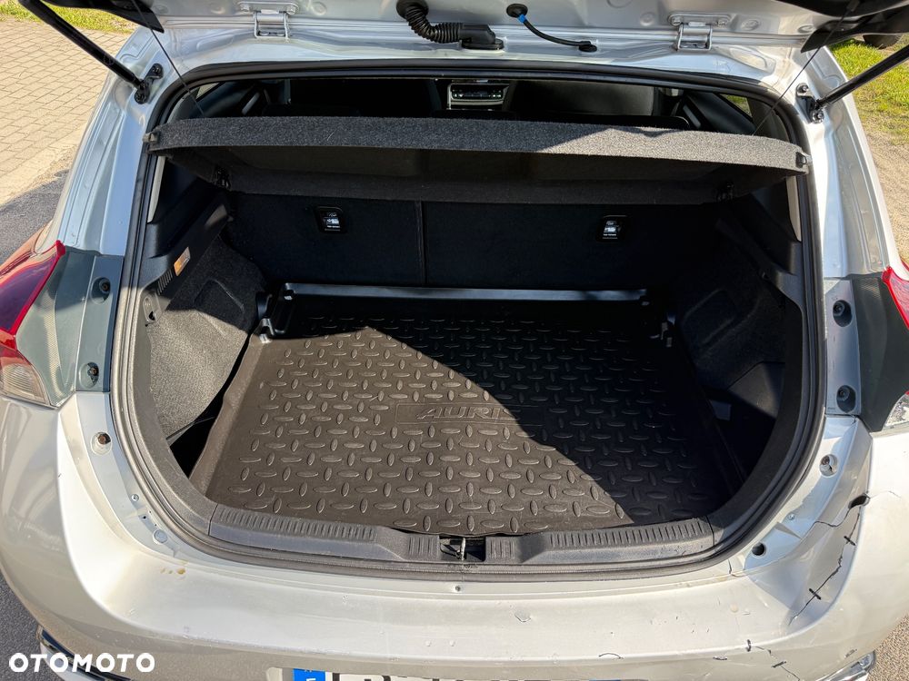 Toyota Auris Hybrid 135 Prestige - 13