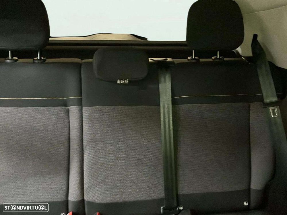 Citroën C3 1.2 PureTech Shine Pack EAT6 - 18