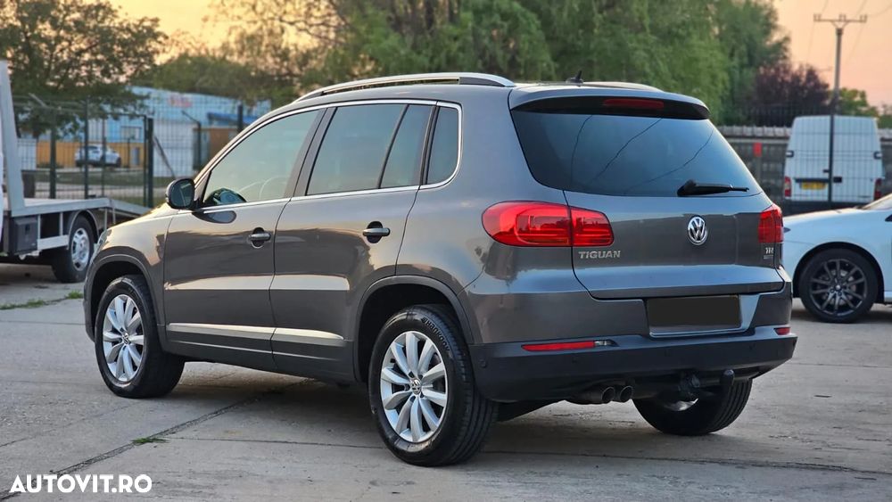 Volkswagen Tiguan - 4