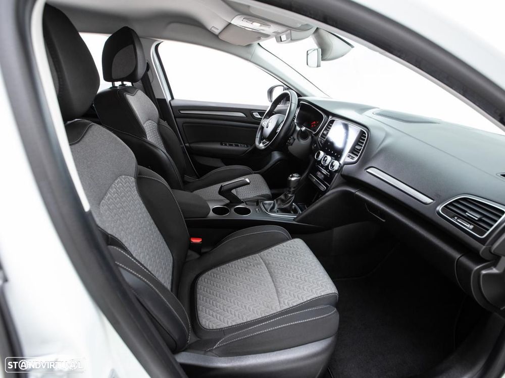 Renault Mégane Sport Tourer 1.5 Blue dCi Limited — fotografia 8