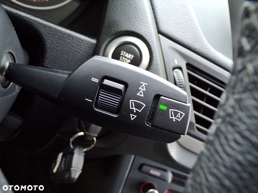 BMW X1 ver-sdrive18i-xline - 22