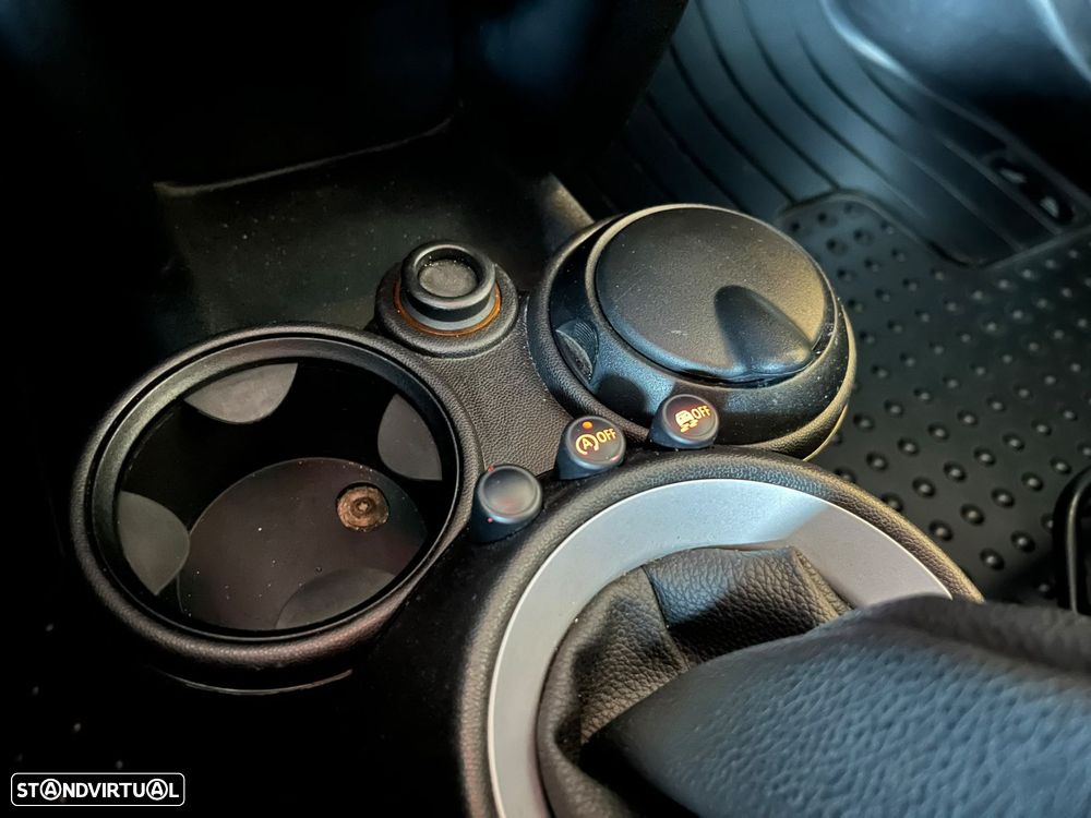 MINI 3 Portas One D - 20