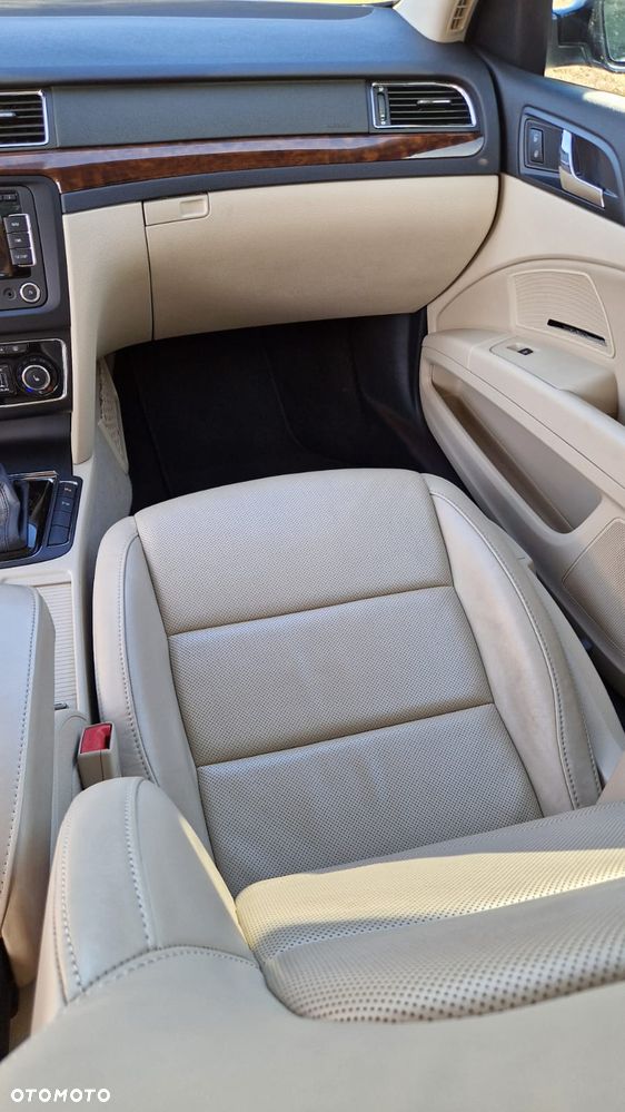 Skoda Superb 2.0 TSI Elegance DSG - 16