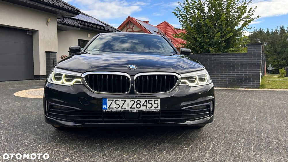 BMW Seria 5 530d xDrive - 10