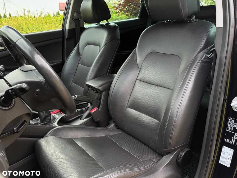 Hyundai Tucson blue 1.7 CRDi 2WD Advantage - 25